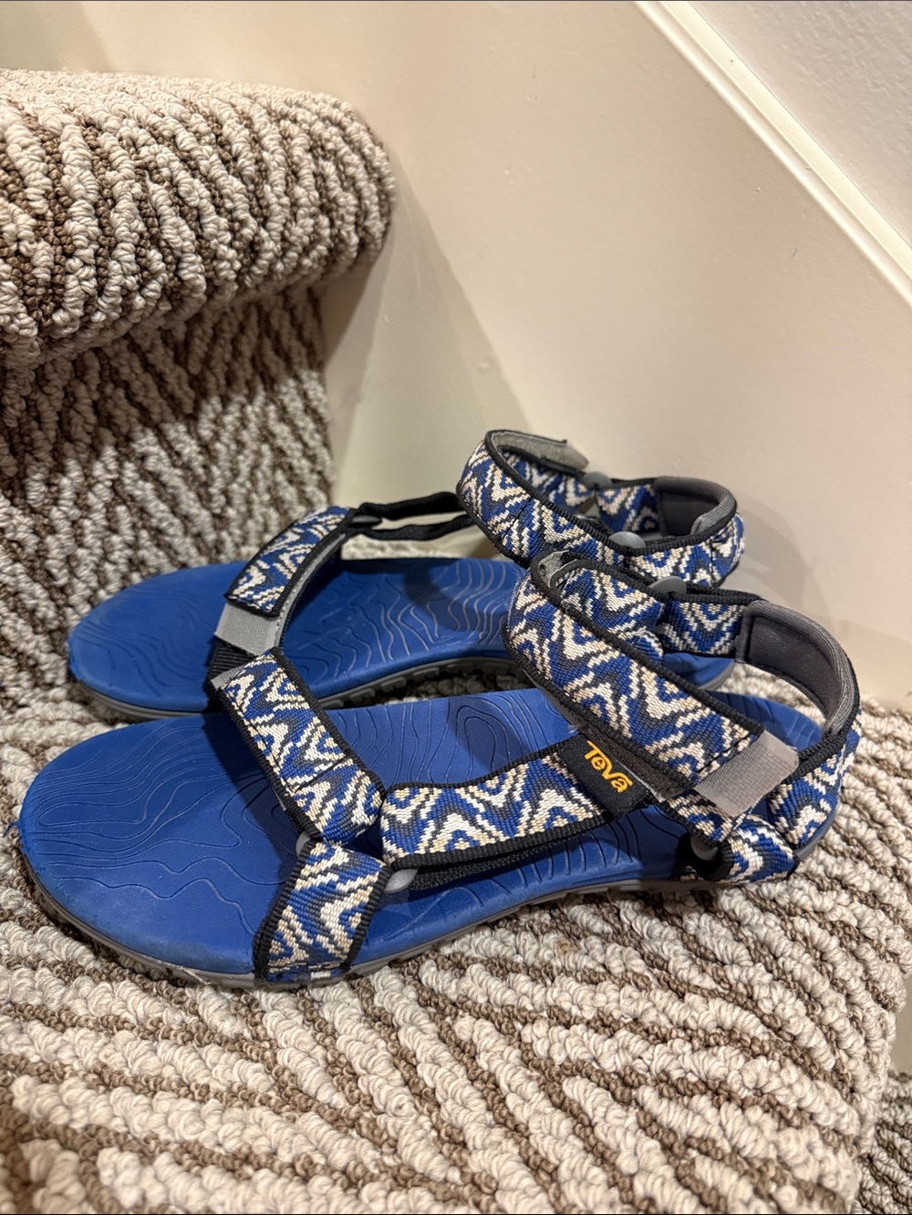 Teva Kids Blue Hurricane Sport Sandals size 4